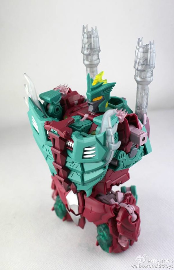 TFC Toys Poseidon P04 Ironshell Not Snap Trap   (12 of 15)